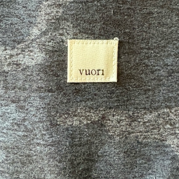 Vuori Clean Elevation Black Camo Leggings Size Medium Pockets - Picture 5 of 6